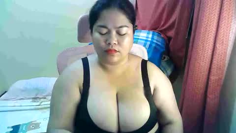your_big_boobs online show from October 2, 12:56 pm