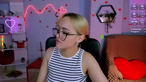 your bunny12 online show from March 29, 2:06 pm