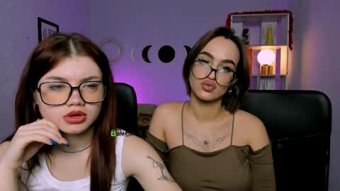 your bunny12 online show from April 3, 7:12 pm