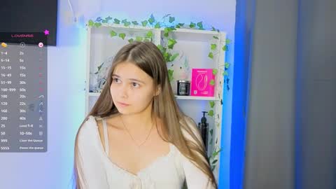 Julia Next stream  online show from February 8, 6:22 pm