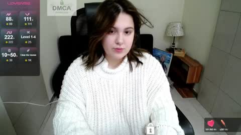 Snapshot of your_dream_04 chatting on February 15, 5:17 pm Erica online show from February 15, 5:17 pm