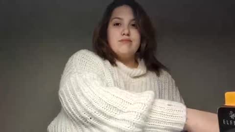 Snapshot of your_dream_04 chatting on February 24, 1:53 pm Erica online show from February 24, 1:53 pm