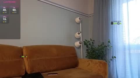 Snapshot of your_dream_alice chatting on March 1, 6:46 am Alice online show from March 1, 6:46 am