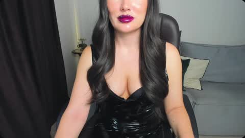 Snapshot of your_eclipse chatting on December 11, 9:52 am Goddess Alana online show from December 11, 9:52 am