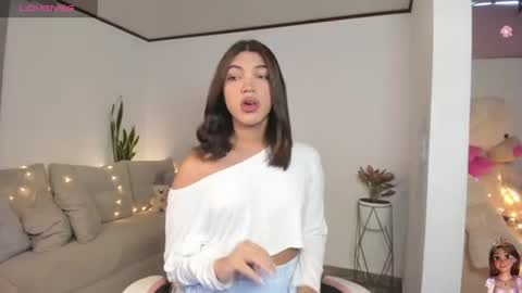 Snapshot of your_favorite_doll_ chatting on June 21, 4:20 pm Eliza online show from June 21, 4:20 pm
