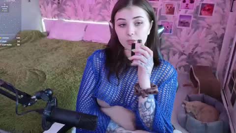 Snapshot of your_gabby chatting on February 10, 1:04 pm your gabby online show from February 10, 1:04 pm