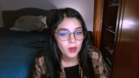 Snapshot of your_girl_of_dreams chatting on December 2, 2:31 am Natt online show from December 2, 2:31 am