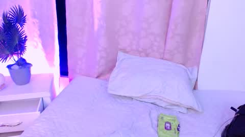 Snapshot of your_girl_of_dreams chatting on September 20, 2:56 am Natt online show from September 20, 2:56 am