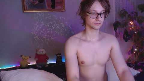 Snapshot of your_horny_friends chatting on December 3, 3:21 pm Your Horny Friends online show from December 3, 3:21 pm