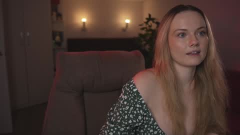 Snapshot of your_kat chatting on November 10, 2:27 pm Katherine online show from November 10, 2:27 pm