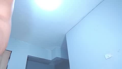 your_latin_girl online show from February 22, 2:02 am