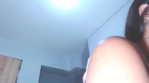 your_latin_girl online show from March 5, 2:51 am