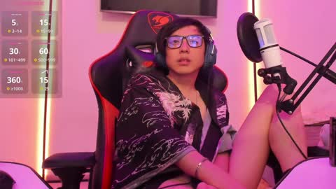 Snapshot of your_little_twink chatting on January 13, 9:52 pm Han online show from January 13, 9:52 pm