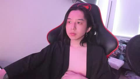 Snapshot of your_little_twink chatting on May 4, 6:20 am Han online show from May 4, 6:20 am