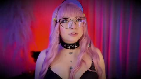 Cami independent model online show from April 6, 4:21 am