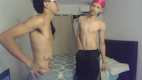 Snapshot of your_master7 chatting on February 22, 5:51 am your_master7 online show from February 22, 5:51 am