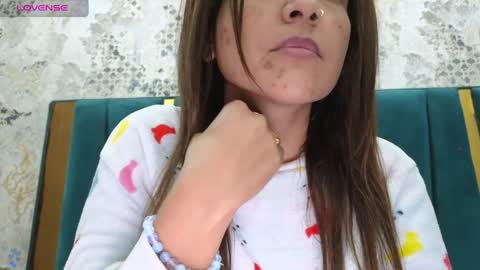 Snapshot of your_priya_77 chatting on December 29, 8:44 am sonam online show from December 29, 8:44 am