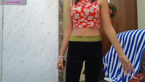 Snapshot of your_priya_77 chatting on January 12, 5:33 pm sonam online show from January 12, 5:33 pm
