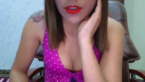 Snapshot of your_priya_77 chatting on January 14, 2:32 pm sonam online show from January 14, 2:32 pm