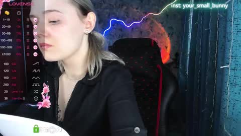 Molly online show from September 13, 4:01 am