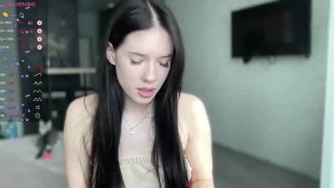 Snapshot of your_sweet_angel_ chatting on January 28, 12:32 pm Mia online show from January 28, 12:32 pm