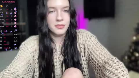 Snapshot of your_sweet_angel_ chatting on January 31, 2:28 pm Mia online show from January 31, 2:28 pm