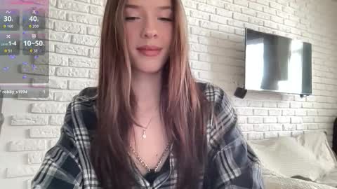 Snapshot of your_sweet_angel_ chatting on January 19, 11:25 am Mia online show from January 19, 11:25 am