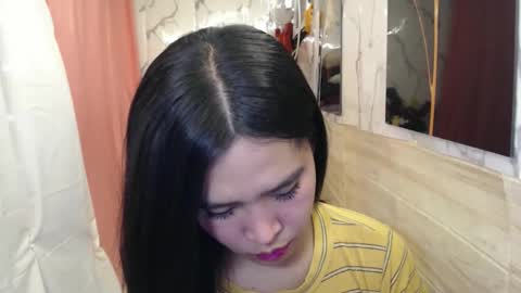 your_twinkletoes18 online show from February 14, 7:32 pm