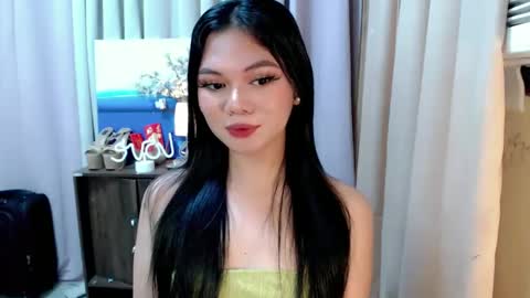 Snapshot of yourangelictransgirl chatting on December 2, 8:00 pm Hi its me Yna online show from December 2, 8:00 pm