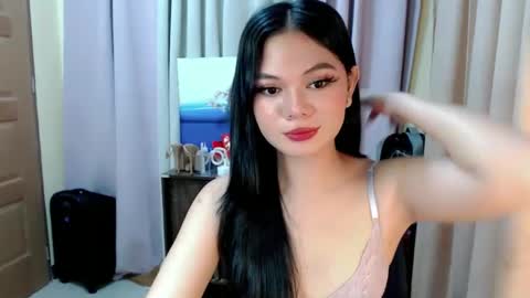 Snapshot of yourangelictransgirl chatting on December 9, 8:01 pm Hi its me Yna online show from December 9, 8:01 pm