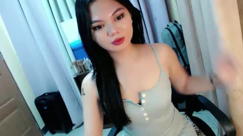 Snapshot of yourangelictransgirl chatting on December 12, 10:34 am Hi its me Yna online show from December 12, 10:34 am