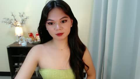 Snapshot of yourangelictransgirl chatting on February 2, 11:08 am Hi its me Yna online show from February 2, 11:08 am