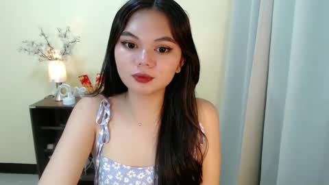 Snapshot of yourangelictransgirl chatting on February 2, 5:48 pm Hi its me Yna online show from February 2, 5:48 pm