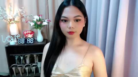 Snapshot of yourangelictransgirl chatting on September 19, 12:39 pm Hi its me Yna online show from September 19, 12:39 pm