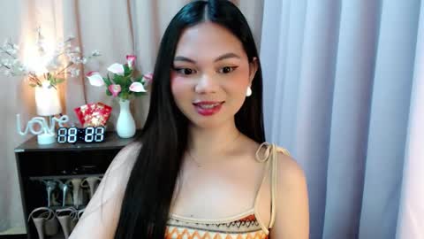 Snapshot of yourangelictransgirl chatting on September 28, 12:21 pm Hi its me Yna online show from September 28, 12:21 pm