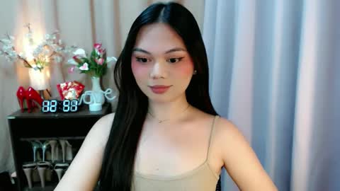 Snapshot of yourangelictransgirl chatting on October 20, 4:51 pm Hi its me Yna online show from October 20, 4:51 pm
