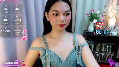 Snapshot of yourangelictransgirl chatting on November 28, 12:08 pm Hi its me Yna online show from November 28, 12:08 pm