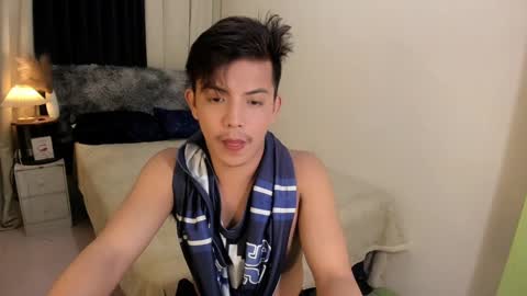 Snapshot of yourasian_bradley chatting on March 11, 2:18 pm yourasian_bradley online show from March 11, 2:18 pm