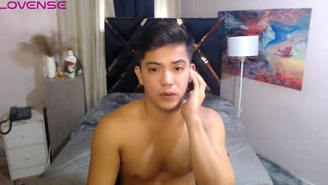 Snapshot of yourasian_bradley chatting on October 9, 5:05 am yourasian_bradley online show from October 9, 5:05 am