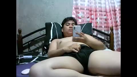 Snapshot of yourasian_lover29 chatting on May 28, 2:58 pm yourasian_lover29 online show from May 28, 2:58 pm