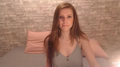 Snapshot of yourbabybaby01 chatting on September 25, 2:48 am Sasha FOLLOW ME online show from September 25, 2:48 am