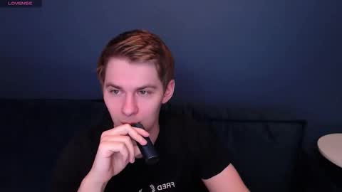 Snapshot of yourbilly chatting on February 19, 1:45 am Billy online show from February 19, 1:45 am