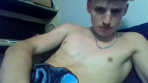 yourbitch1762 online show from September 9, 9:36 pm