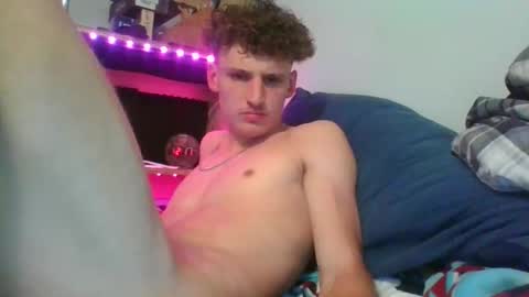 yourbitch1762 online show from September 12, 4:12 am