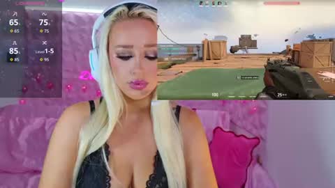YourBlondeDoll online show from July 16, 8:48 pm