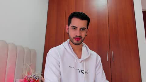 YOURBOYNEXTDOOR online show from December 25, 9:43 pm