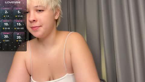 Eva online show from April 7, 8:09 pm