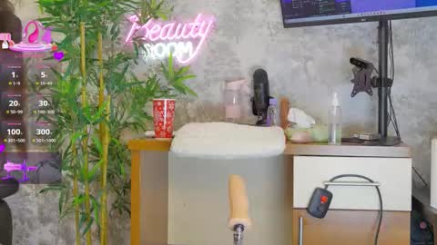 Anna online show from February 1, 8:07 pm