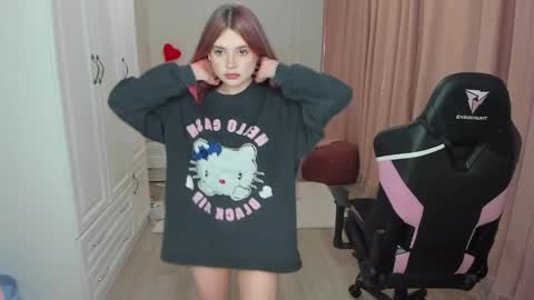 Cassie online show from April 21, 5:50 pm