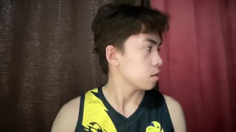 Snapshot of yourcummer_april chatting on June 26, 12:20 pm April online show from June 26, 12:20 pm
